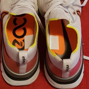 Nike  React Infinity Run flyknit mens 11.5